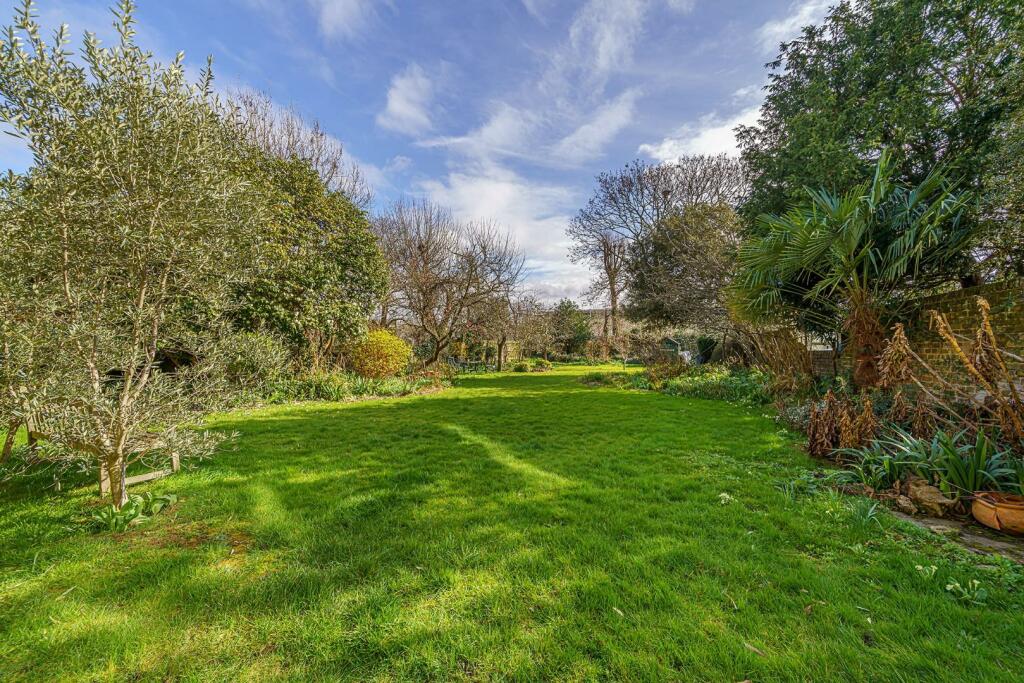 Gardens.jpg