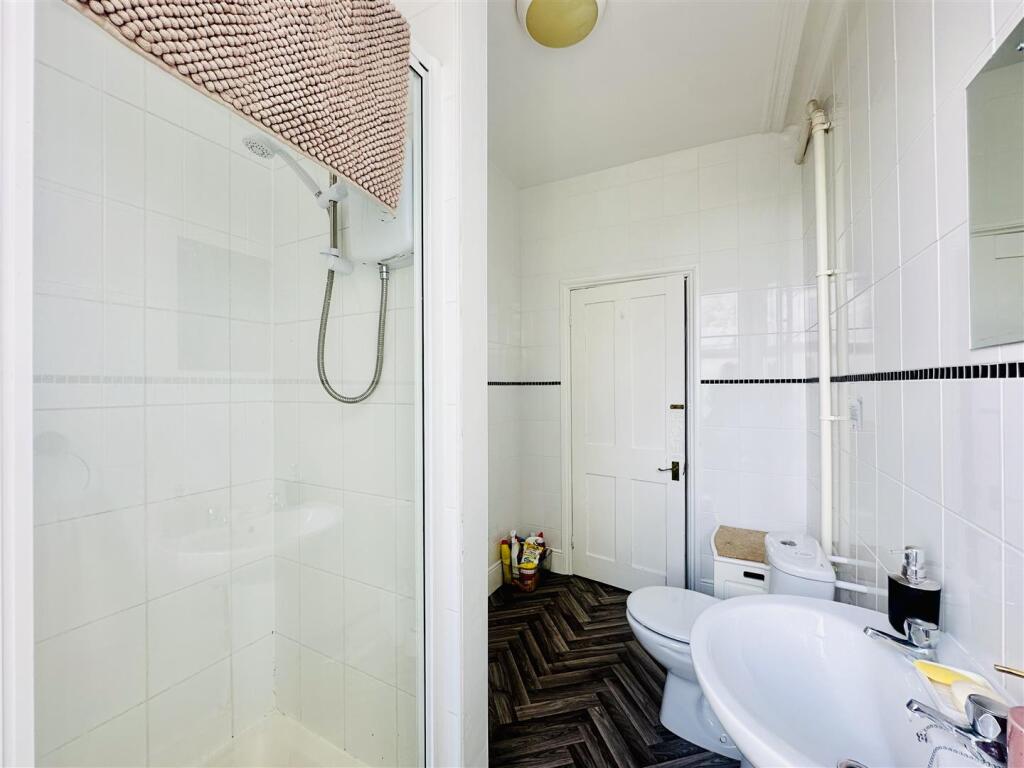 Bathroom 2