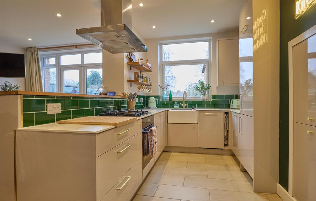 OPEN PLAN LIVING, DINING AND REFIITTED KITCHEN