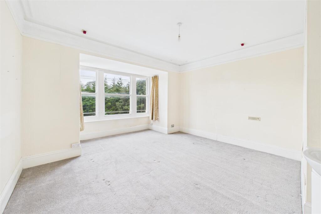 20 Cambridge Road, Clevedon, North Somerset BS21 7