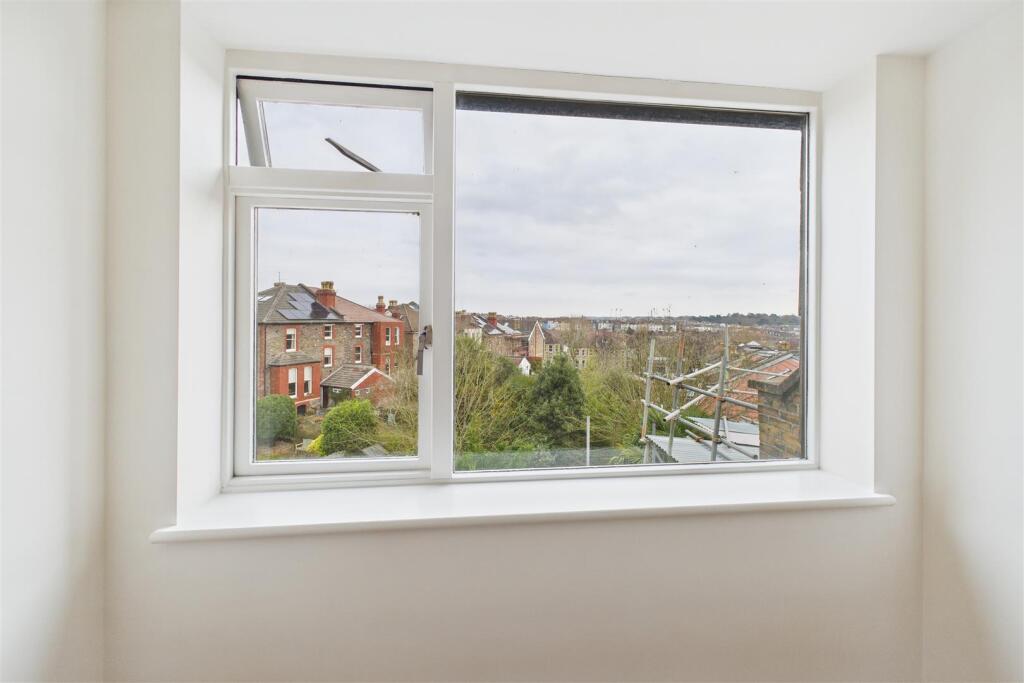 Flat 6, 99 C Redland Road, Bristol, BS6 6RA | Leas