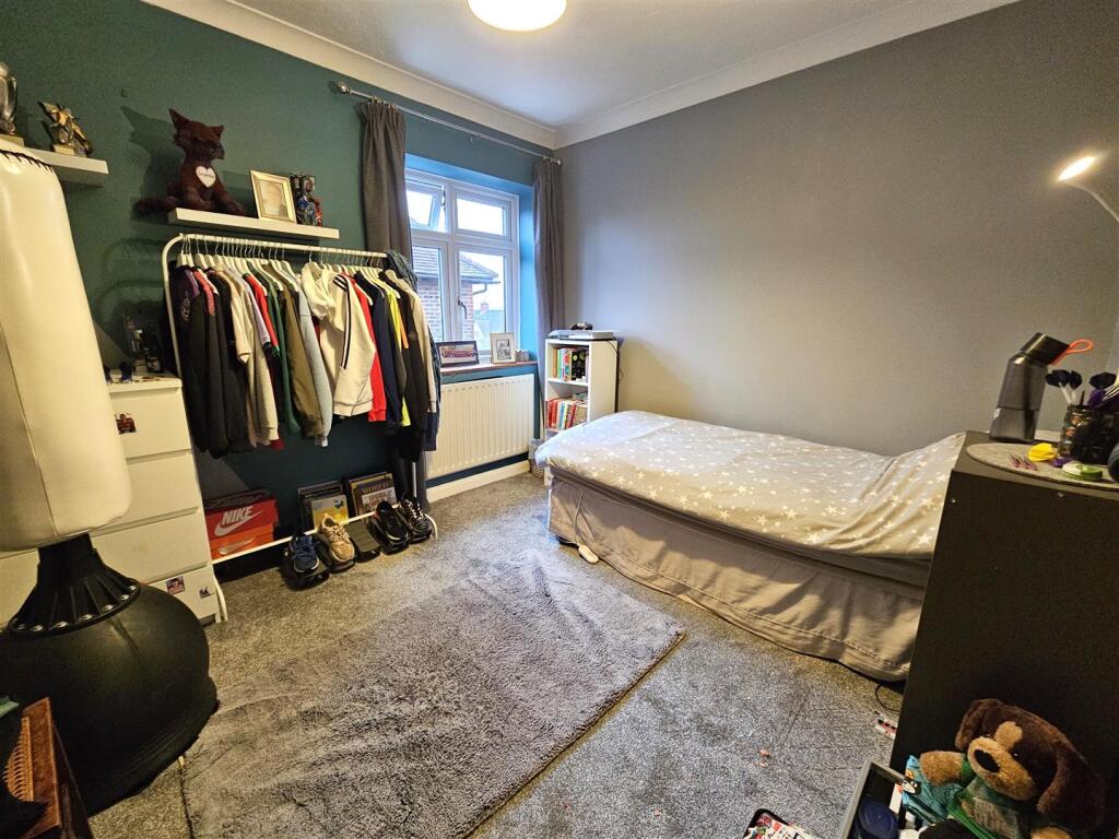 Bedroom 3.jpg
