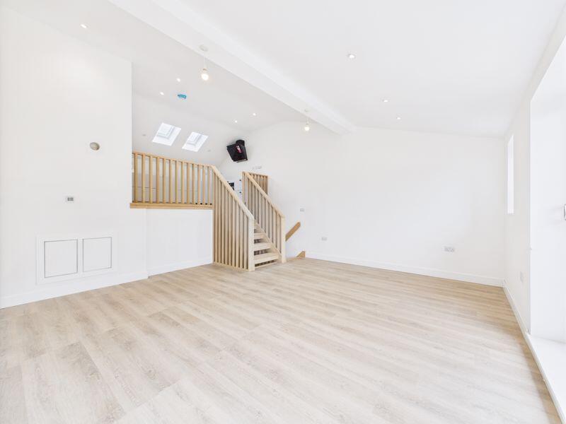 open plan lounge/diner