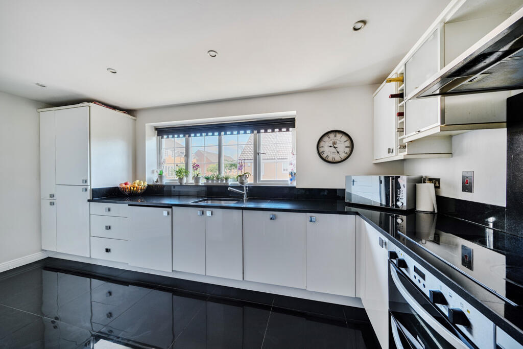 1302660-18-683d6c...