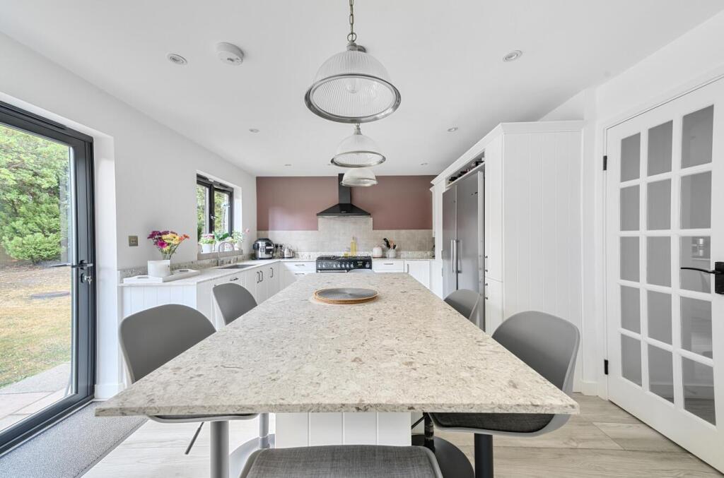 Davidson Frost-Wellings, DFW, Talman Grove, Table 