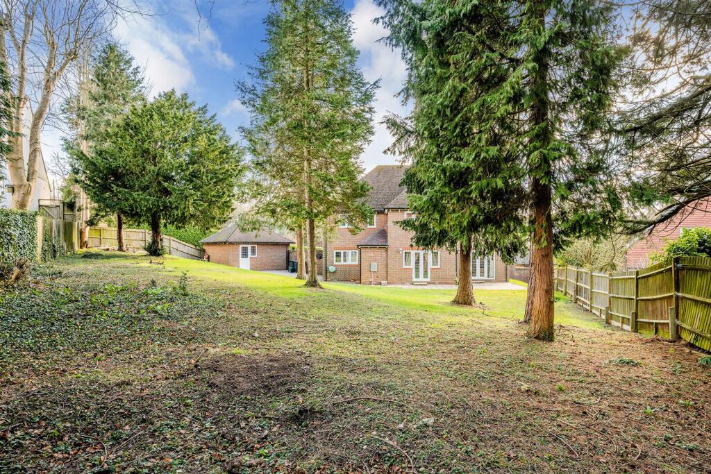 CLAREMOUNT GARDENS, 28 (3).jpg