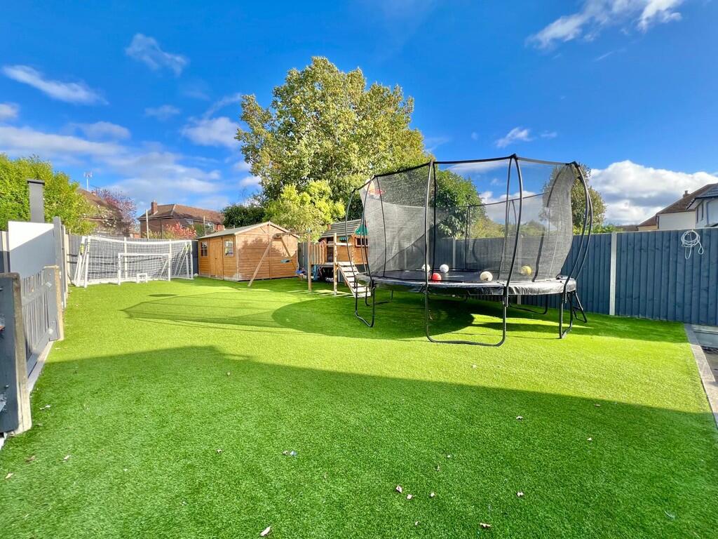 99c8907d-3304-47e...