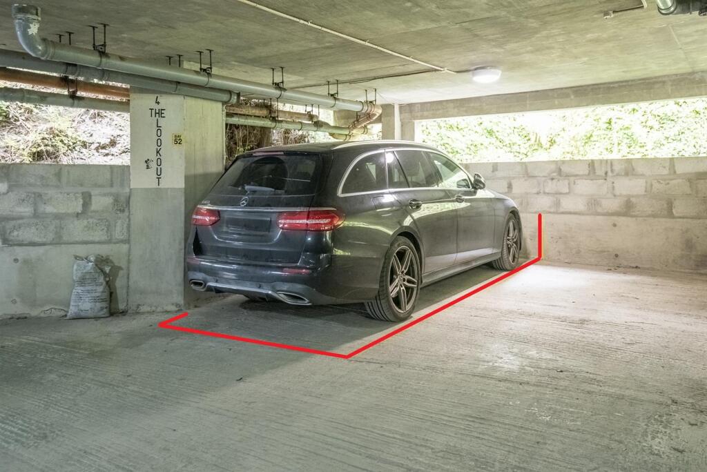 Parking.jpg