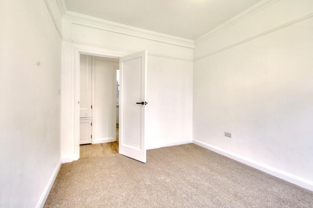 7.BEDROOM.jpg