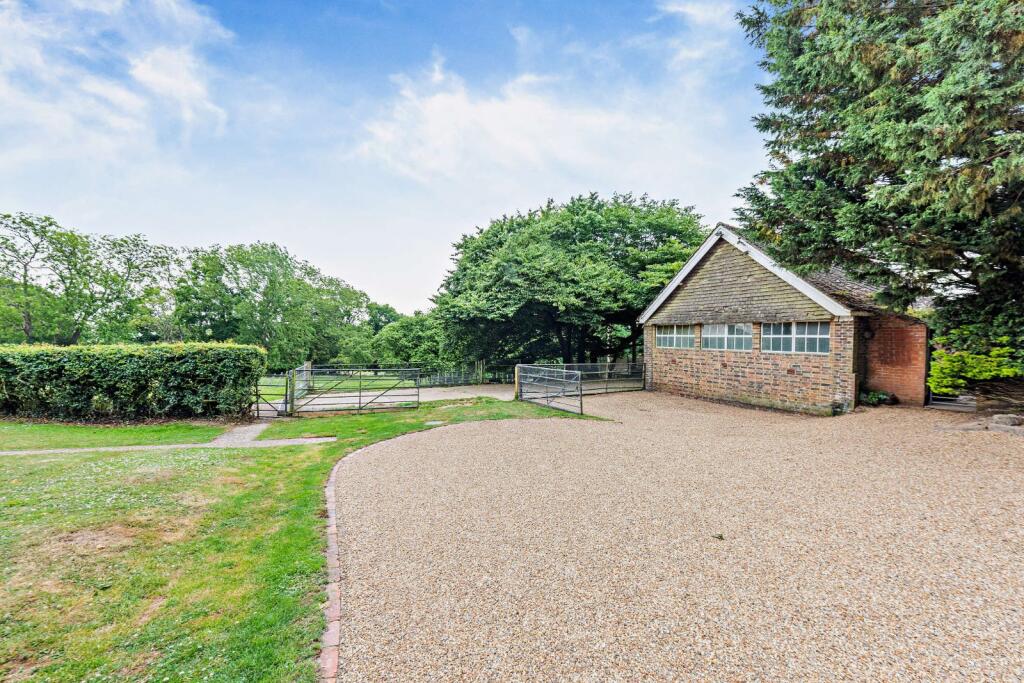 Outbuilding