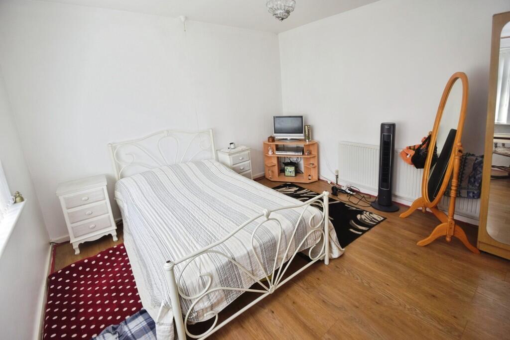 08c6a77b-Bedroom ...