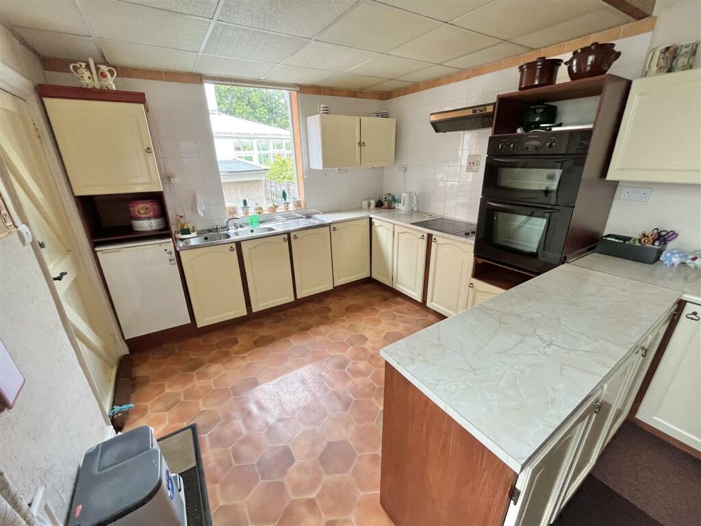 Breakfast Kitchen (2)