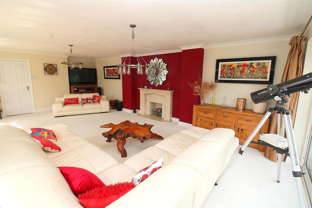 SITTING ROOM REVERSE.JPG