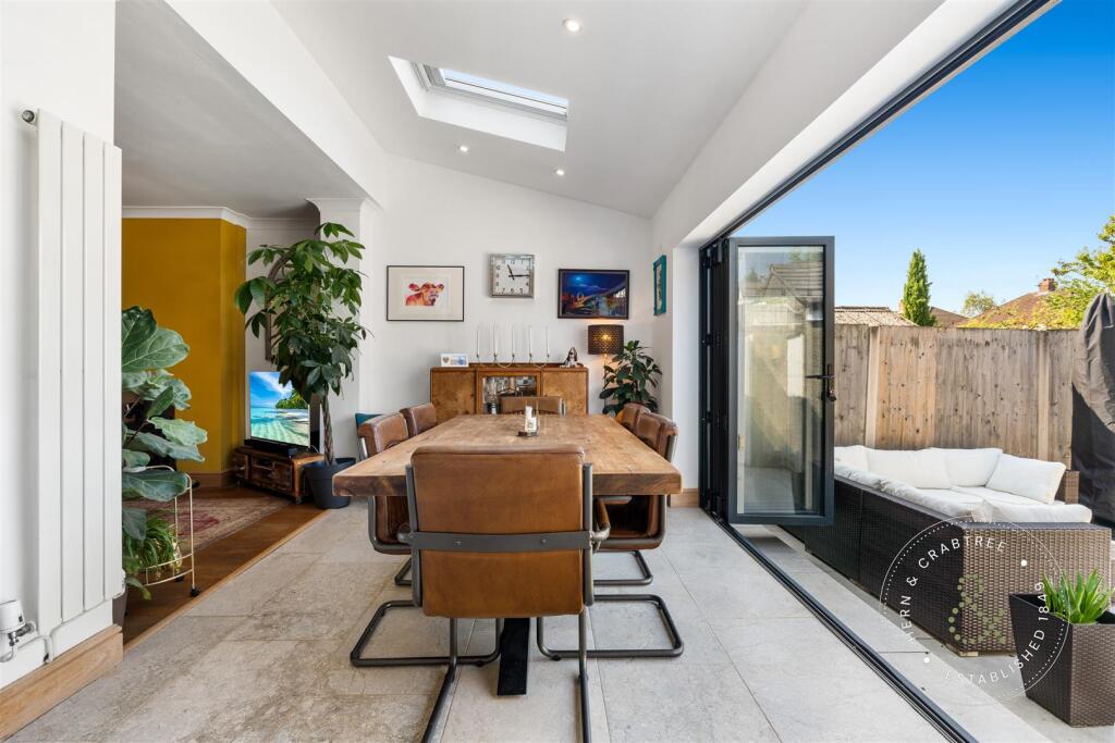 St Brioc, Hern Crabtree (7).jpg