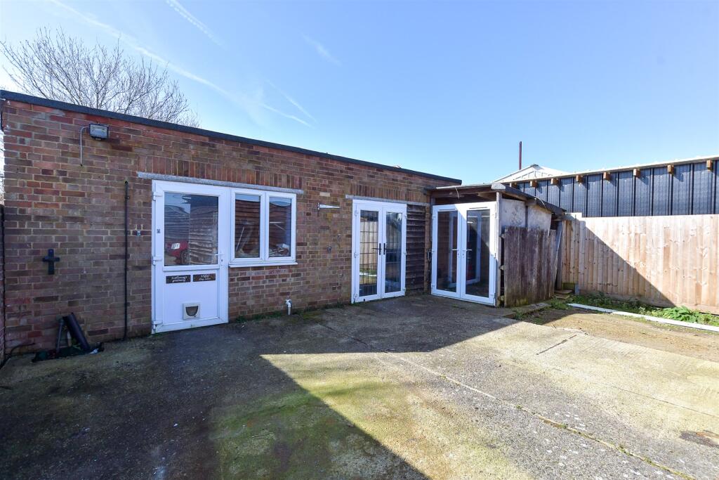 Workshop/Outbuildings
