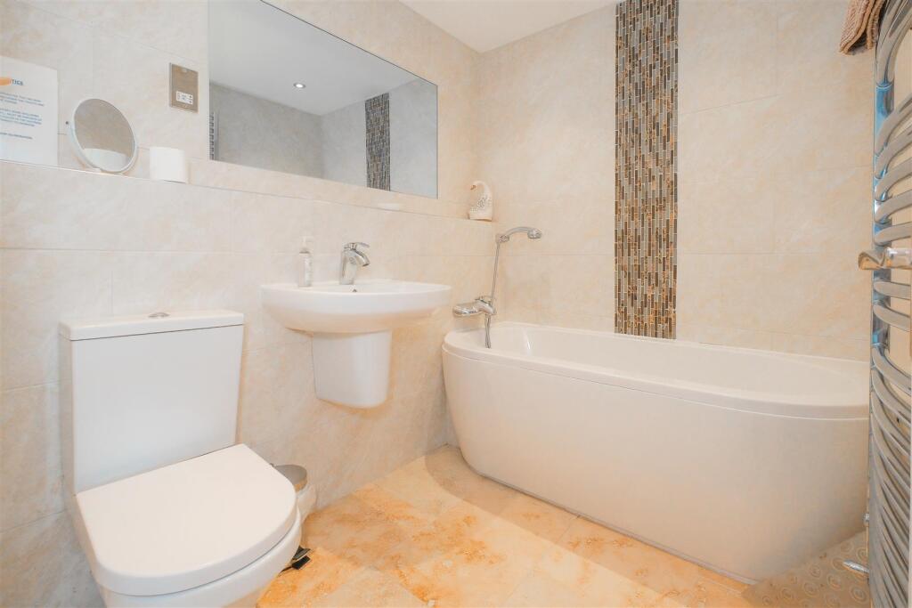 Parry 8 Oakridge St. Mellion-6.jpg