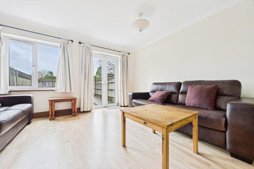 c84b0546-CAM01085...