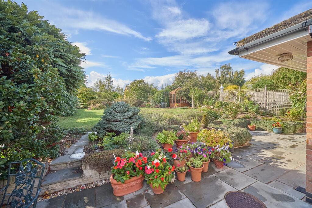 Station Road ES 18.jpg