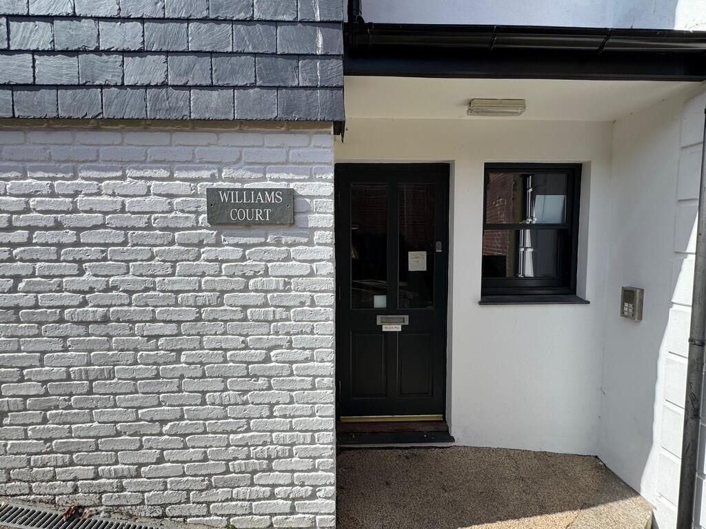 IMG-20250826-WA00...