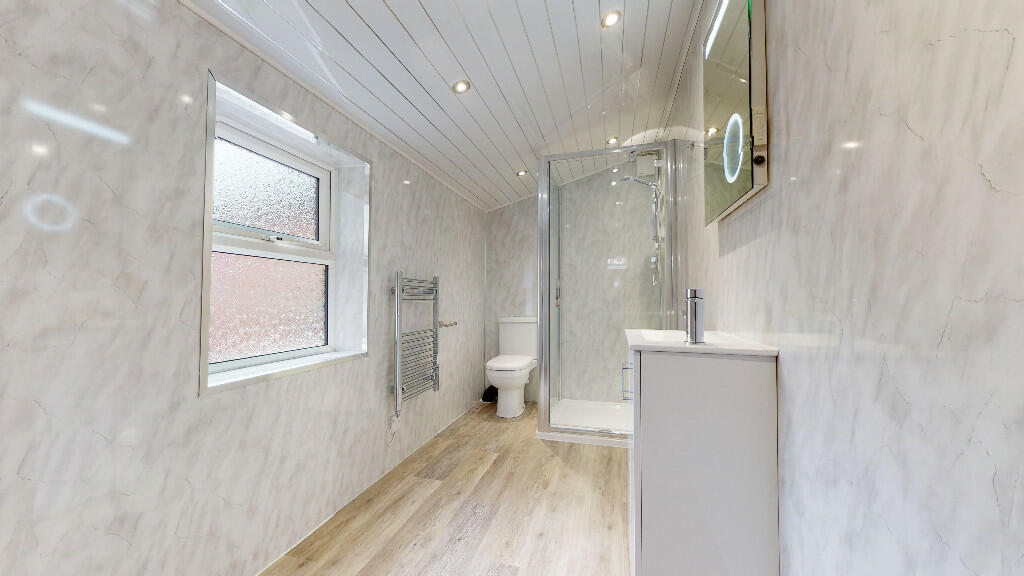 Ensuite Room 2