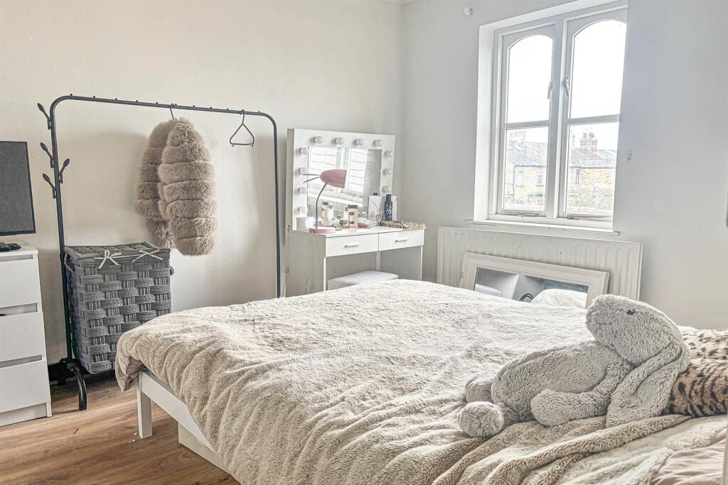 IMG_2728bed.jpg