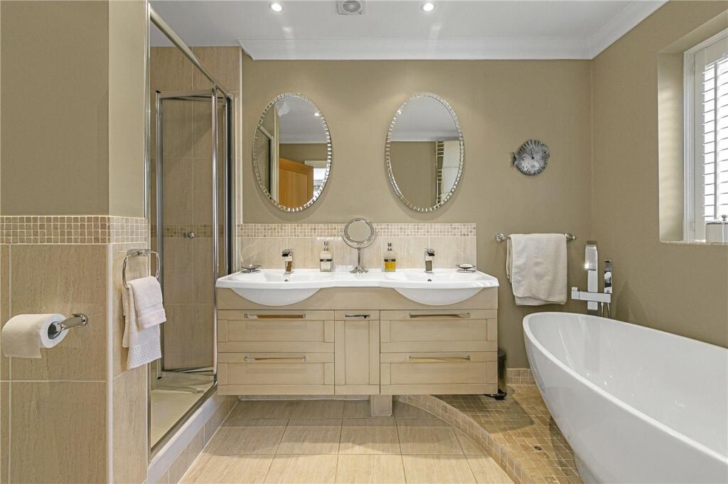 Ensuite