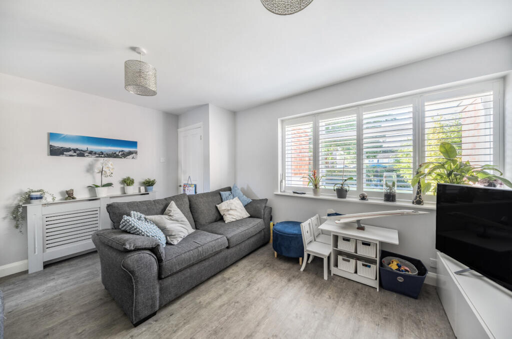 1333572-7-6891cdb...