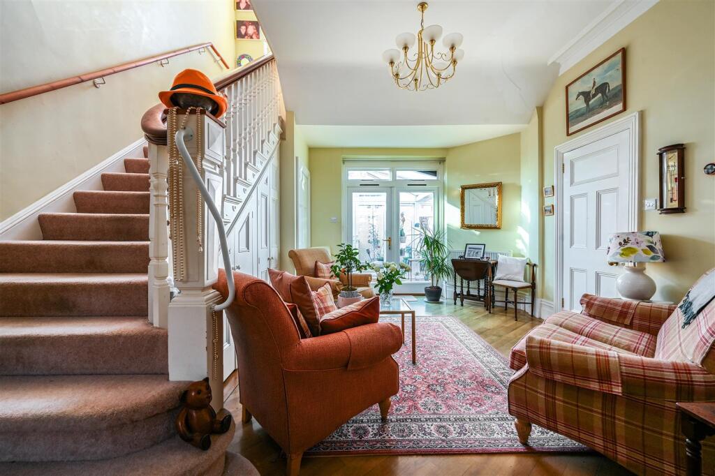 43A SUTHERLAND AVENUE - TN93QL (4).jpg