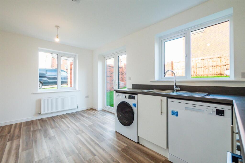 Renmore_External_Kitchen_6.jpg