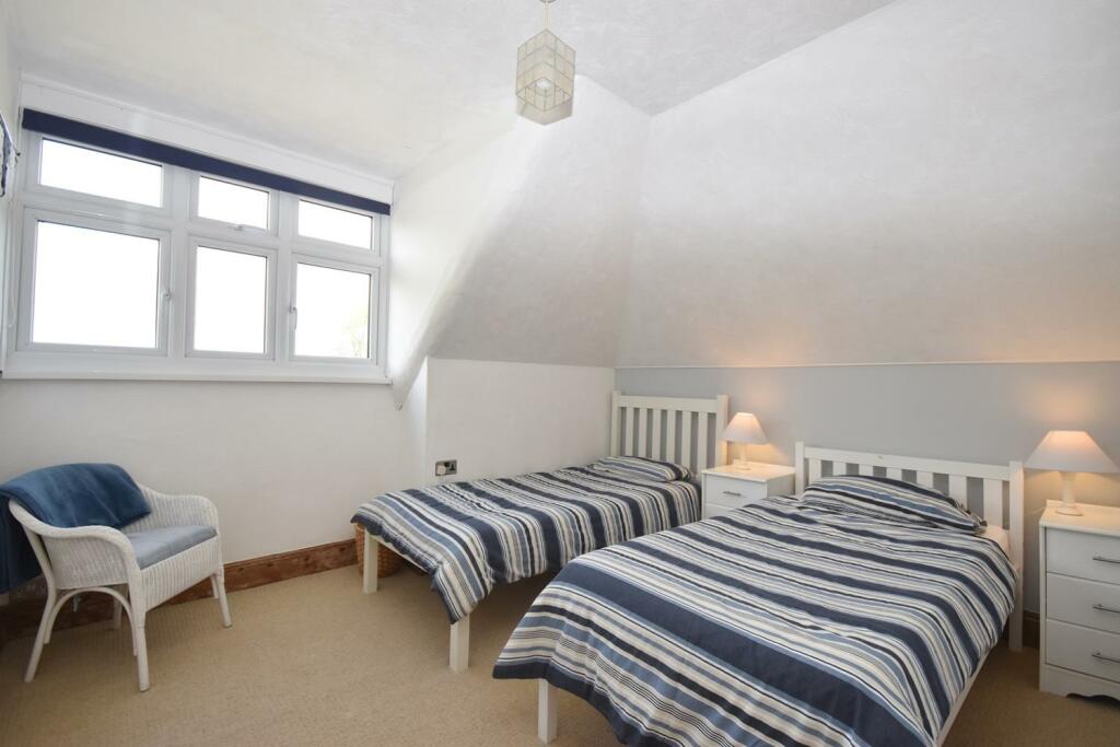 BED 3.JPG