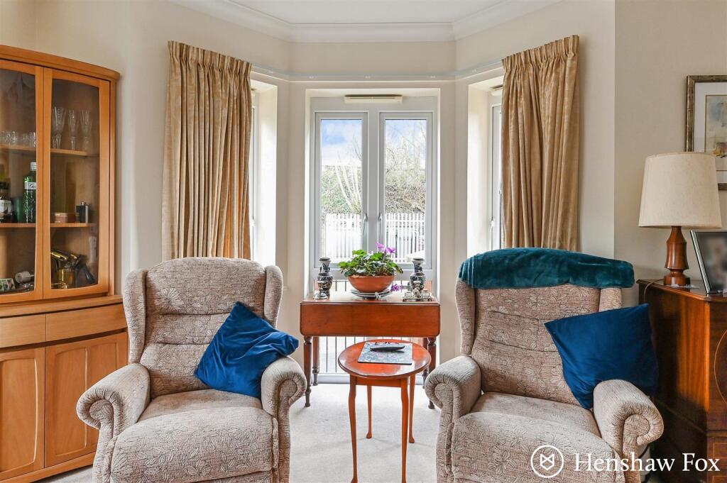 Ph6_5638024 - Copy.jpg