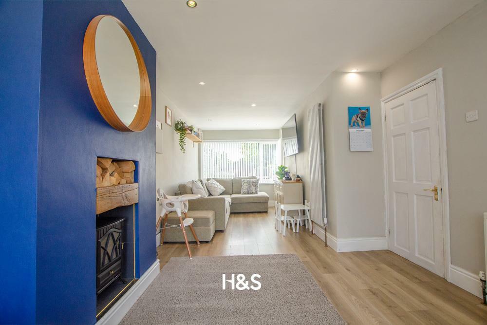10 foxcote lounge.jpg