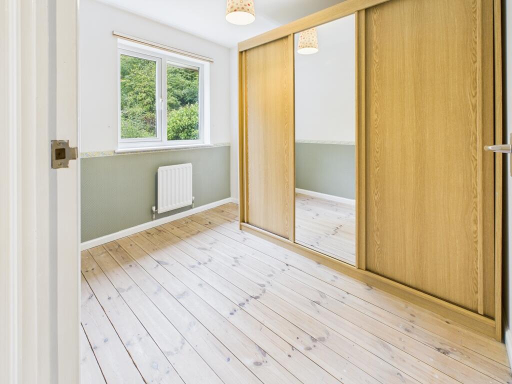 CAM04233G0-PR0031-STILL018