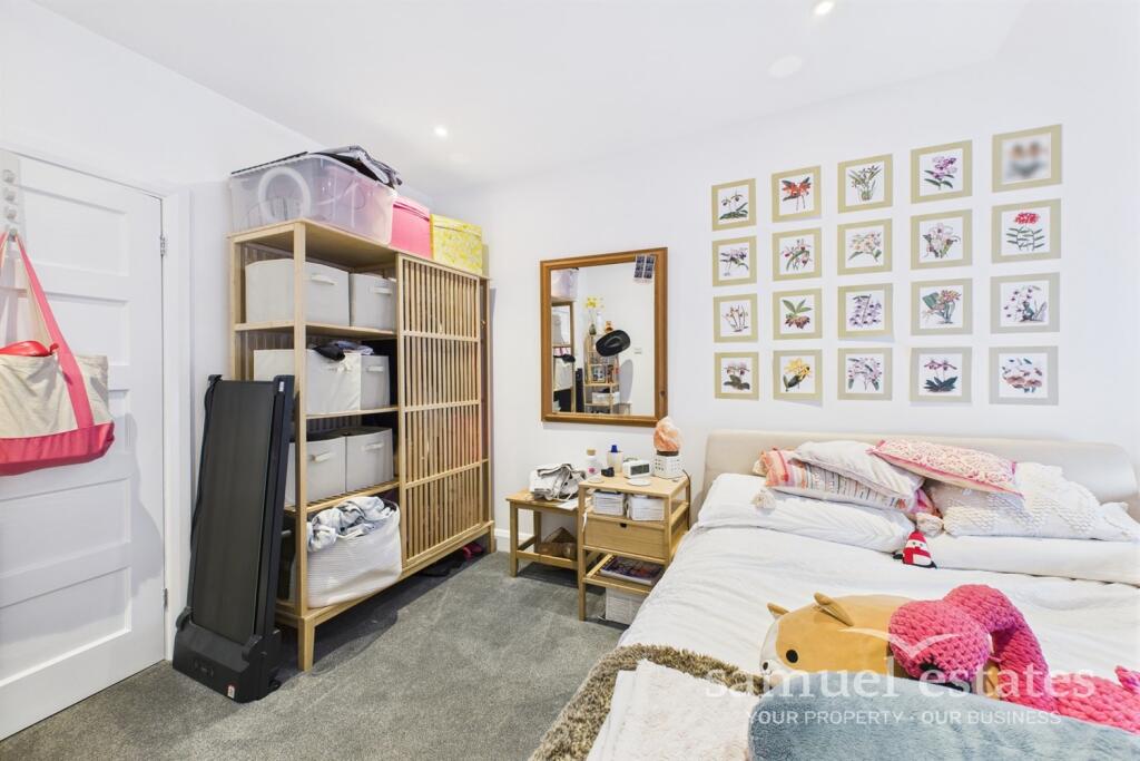 Bedroom One (Downsta