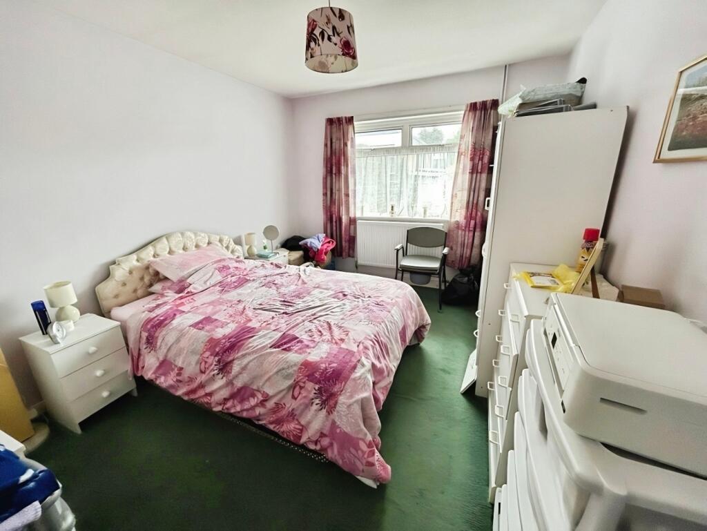 pbox-bedroom-335584.jpg