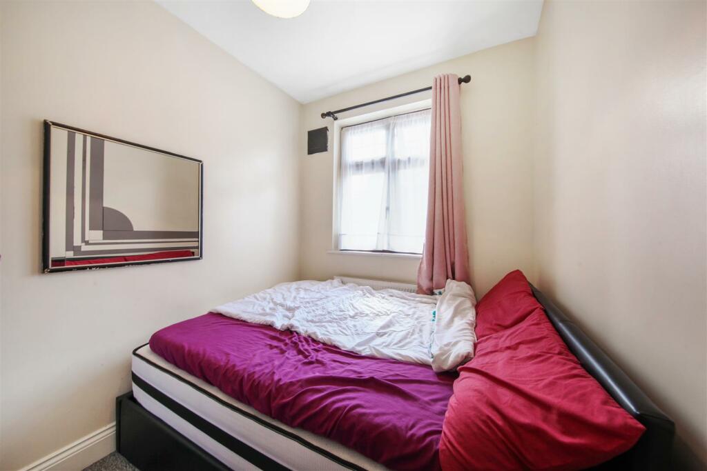 52 Salmon Street - 94JlRhH9y3hkCKfDFoHF.jpg
