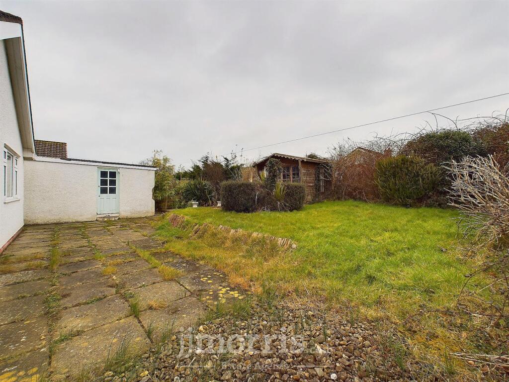 CAM03686G0-PR0251-STILL030.jpg