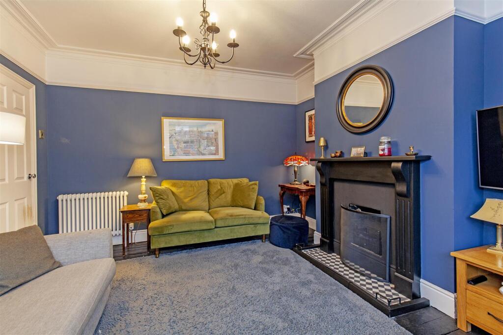 Reception Room-2.jpg