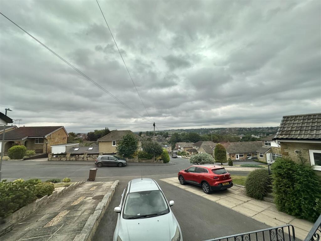 Bramleys Estate Agents - Park Avenue - Liversedge 