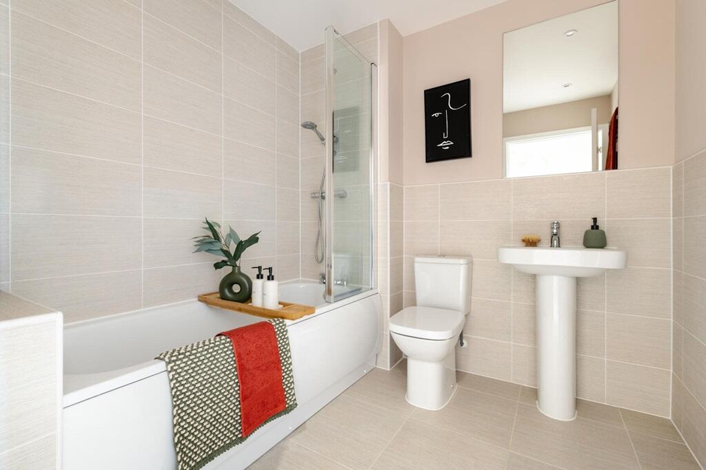 Energy-efficient family bathroom