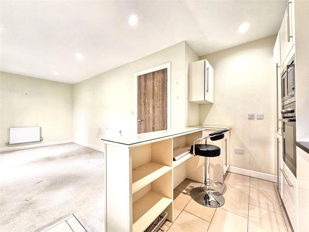 Living/Kitchen Room