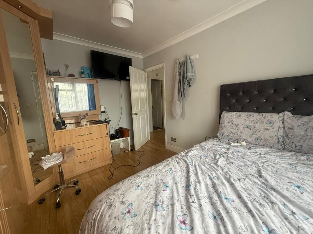 WhatsApp Image 2025-08-27 at 15.13.46 (5).jpeg