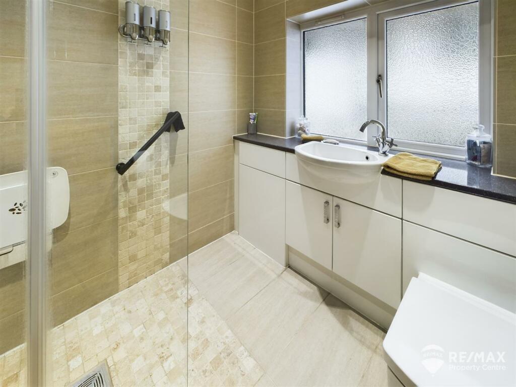 Wet Room.jpg
