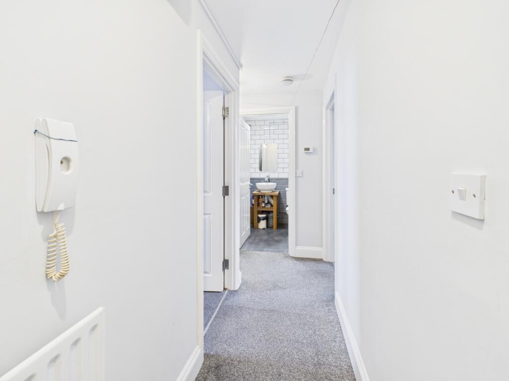 CAM03062G0-PR0189-STILL006