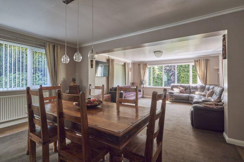 Living Room &amp; Dining Room