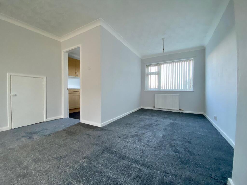 Living / Dining Area