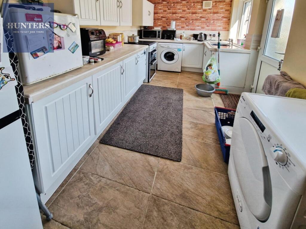 object_removal-1f273a2c_transformation-6b1e6641.jp
