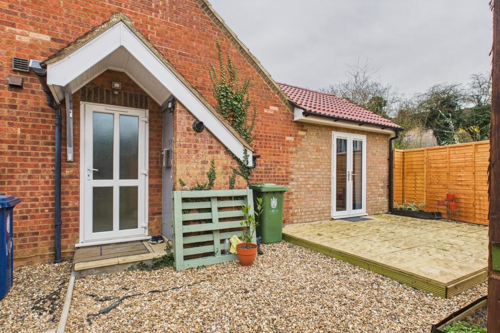 CAM02545G0-PR0362-STILL001