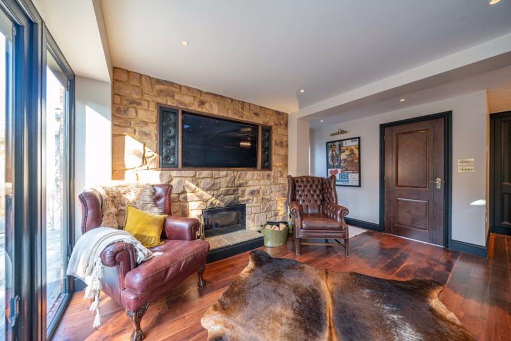Open Plan Kitchen / Dining / Living Room