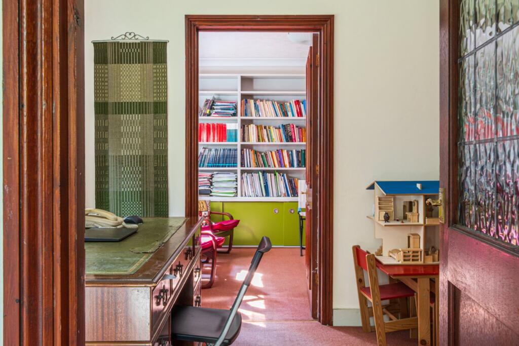 Consulting Office